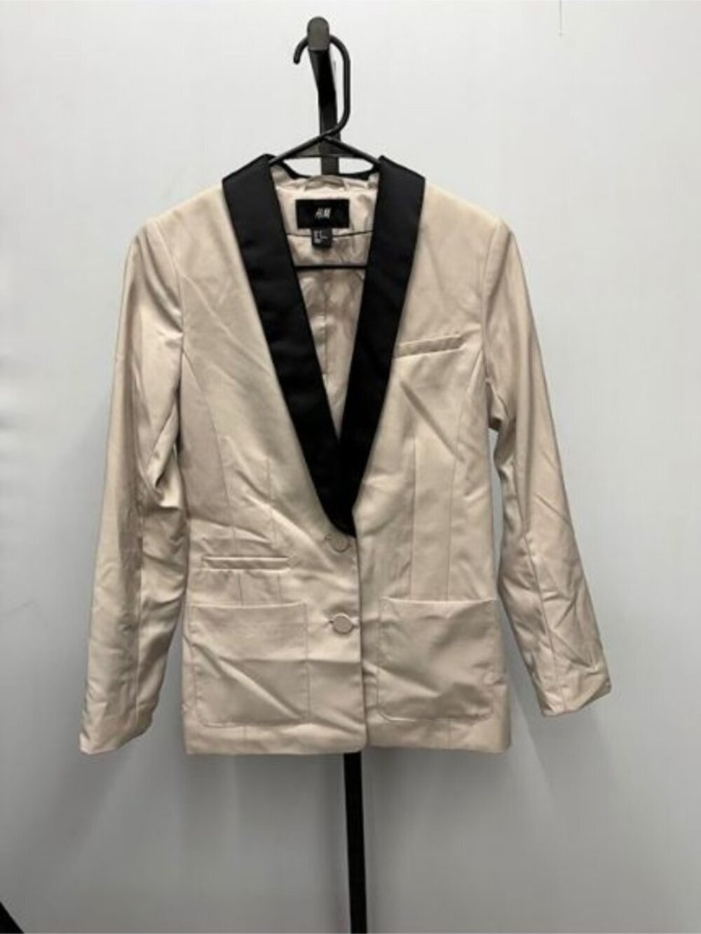 H&M Beige and Black Contrast Lapel Button Blazer